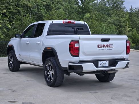 Used 2023 GMC Canyon AT4 w/ AT4 Premium Package AWD/4WD image 6