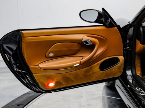 Used 2004 Porsche 911 GT3 image 70
