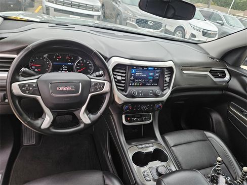 Used 2023 GMC Acadia SLT image 15