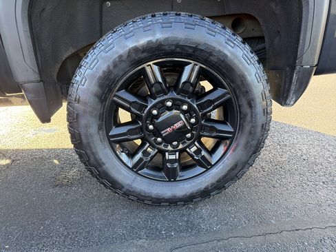 Used 2024 GMC Sierra 2500 AT4 w/ AT4 Premium Plus Package image 35