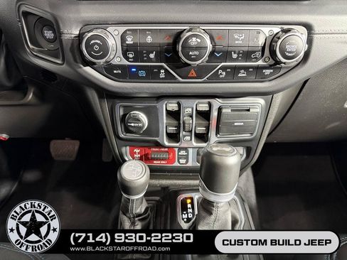 Used 2024 Jeep Wrangler Unlimited Rubicon 4xe AWD/4WD image 35