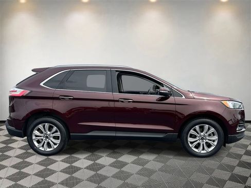 Used 2024 Ford Edge Titanium AWD/4WD image 2