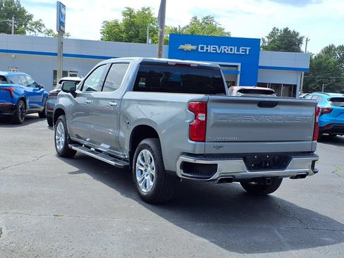 Used 2024 Chevrolet Silverado 1500 LTZ w/ Z71 Off-Road Package AWD/4WD image 4