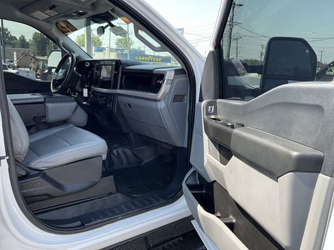 Used 2023 Ford F350 XL w/ XL Chrome Package AWD/4WD image 27