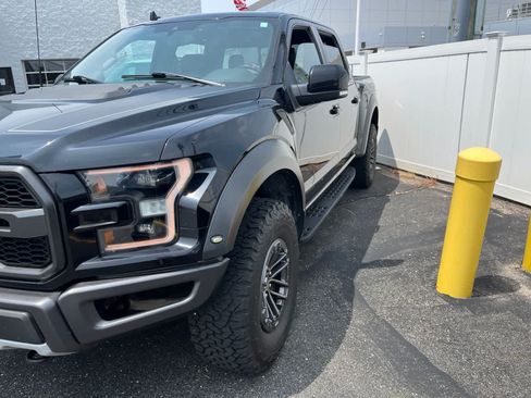 Used 2019 Ford F150 Raptor w/ Equipment Group 802A Luxury AWD/4WD image 6