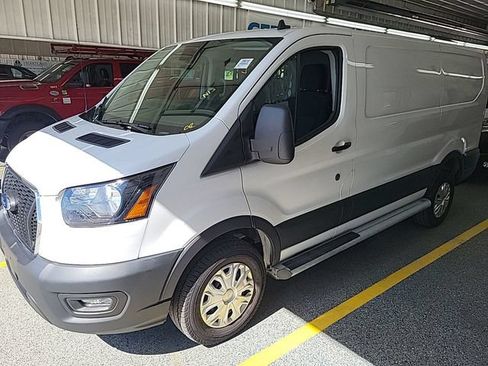 Used 2025 Ford Transit 250 Low Roof w/ Exterior Upgrade Package RWD image 6