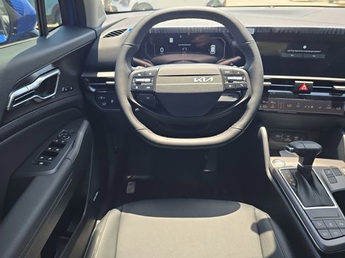 New 2026 Kia Sportage SX FWD image 14