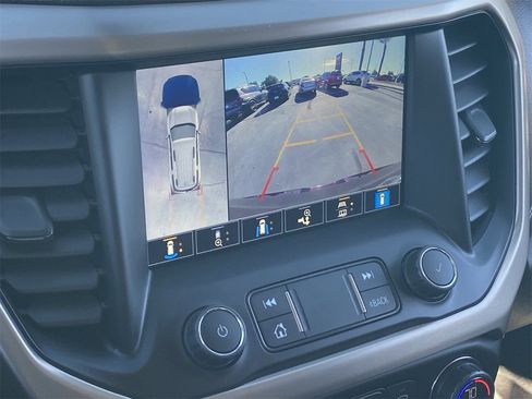 Used 2021 GMC Acadia Denali w/ Denali Technology Package image 28