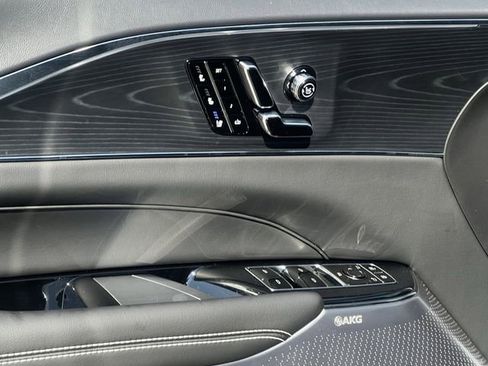 New 2026 Cadillac Lyriq V image 20