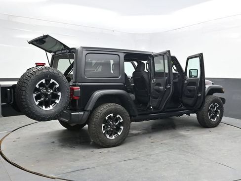 Used 2024 Jeep Wrangler Unlimited Rubicon w/ Convenience Group AWD/4WD image 47