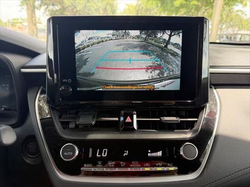 Used 2026 Toyota Corolla Cross LE FWD image 27