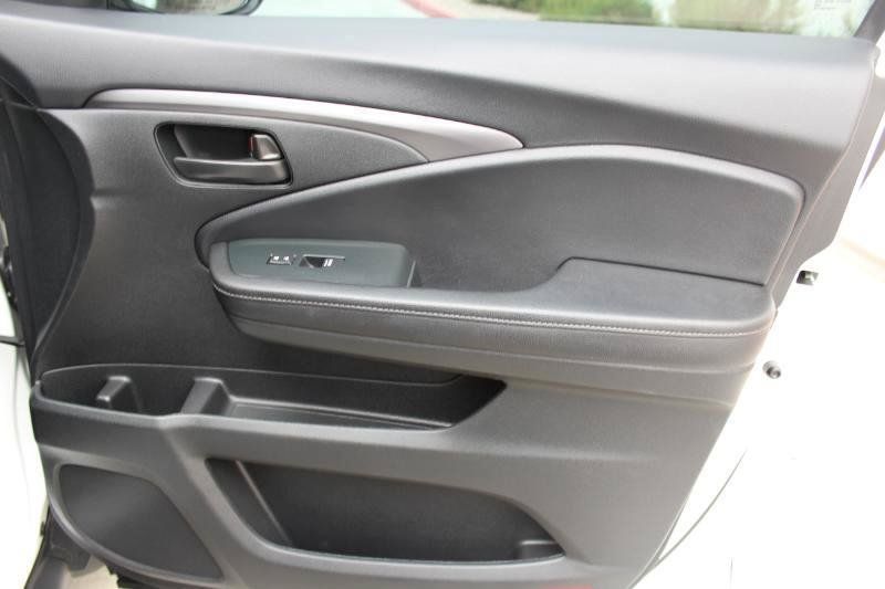 Used 2023 Honda Passport EX-L image 23
