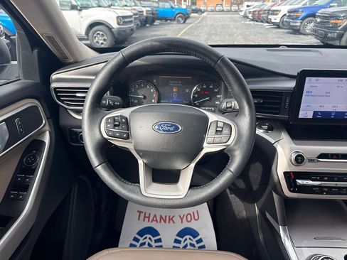 Used 2024 Ford Explorer XLT w/ Equipment Group 202A image 21