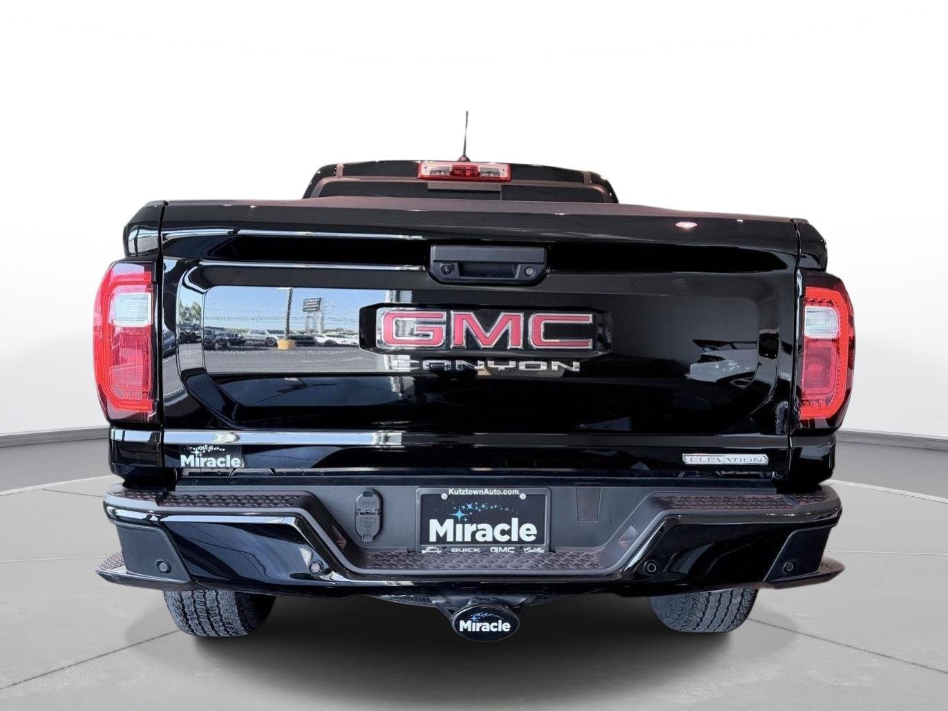 Used 2025 GMC Canyon Elevation w/ Convenience Package AWD/4WD image 14