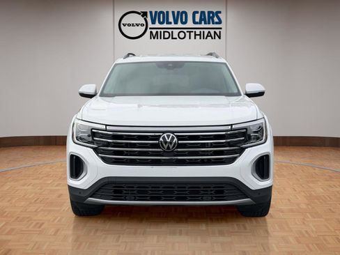 Used 2025 Volkswagen Atlas SE FWD image 25