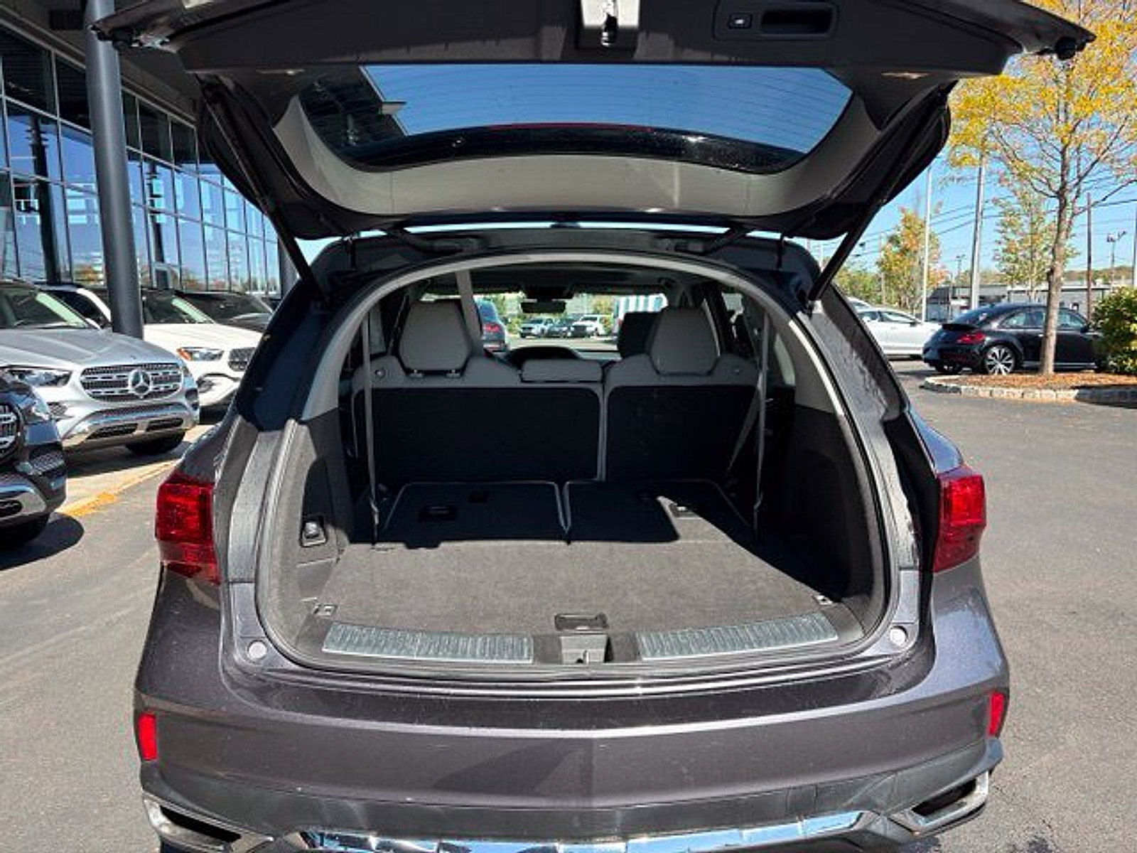 Used 2017 Acura MDX SH-AWD image 9