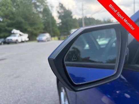 Used 2023 Hyundai Elantra SE w/ Preferred Accessory Package FWD image 7