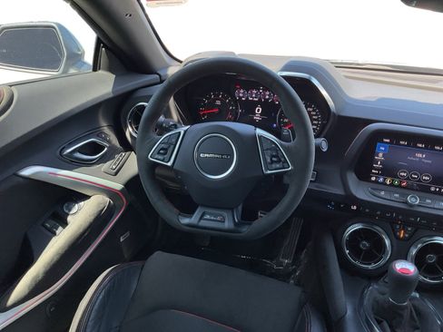 Used 2021 Chevrolet Camaro ZL1 RWD image 11