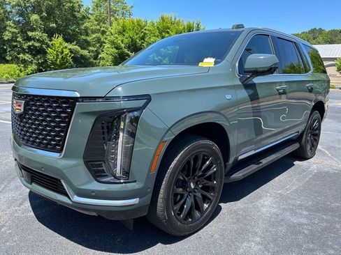 Used 2025 Cadillac Escalade Premium Luxury RWD image 75