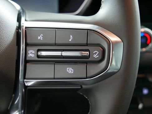 New 2026 GMC Canyon Elevation w/ Convenience Package image 16