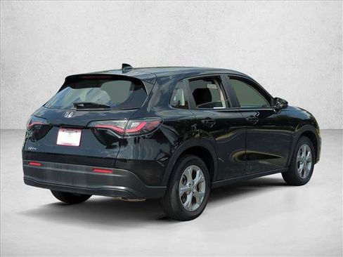 Certified 2024 Honda HR-V LX image 5