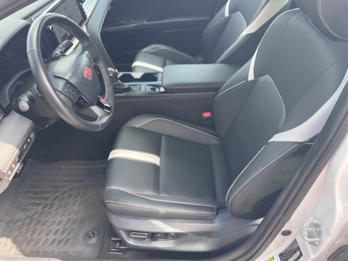 Used 2026 Toyota Camry SE w/ Multimedia Upgrade Package FWD image 10