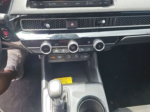 Used 2025 Honda Civic Sport image 17