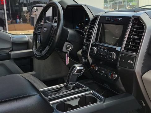 Used 2018 Ford F150 XLT w/ Equipment Group 302A Luxury AWD/4WD image 12