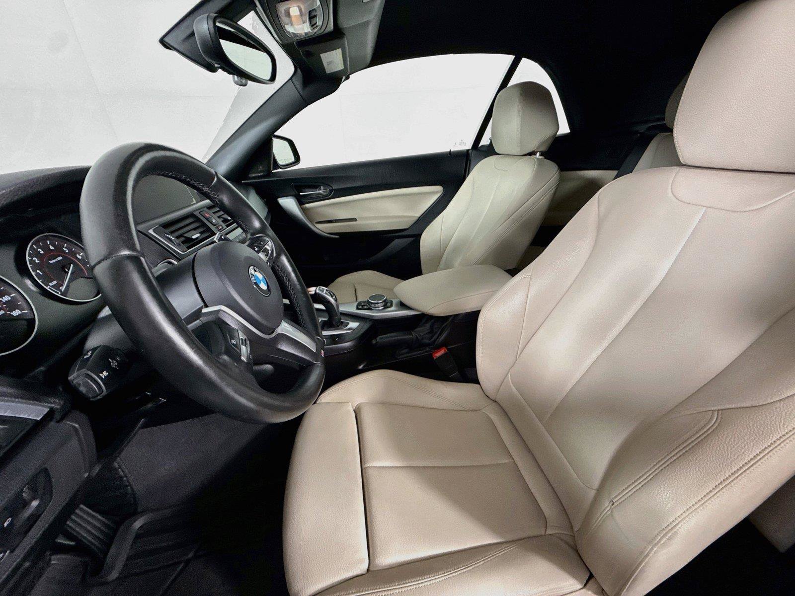 Used 2016 BMW 228i Convertible RWD image 3