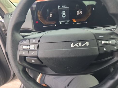 Used 2025 Kia K4 FWD image 13