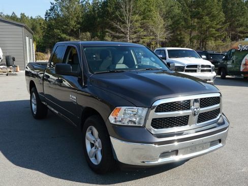 Used 2024 RAM 1500 Classic SLT image 3