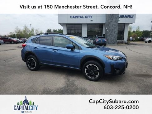 Used 2021 Subaru Crosstrek 2.0i Premium w/ Moonroof Package AWD/4WD image 1