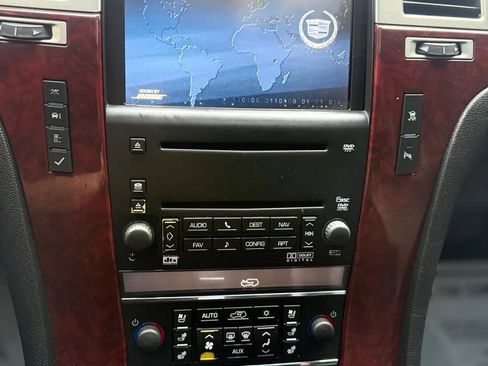 Used 2008 Cadillac Escalade AWD image 15