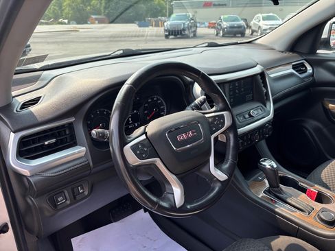 Used 2018 GMC Acadia SLE AWD/4WD image 21
