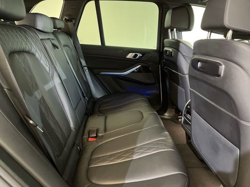 Used 2025 BMW X5 xDrive50e image 13