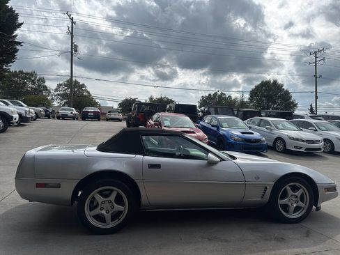 Used 1996 Chevrolet Corvette Convertible image 6