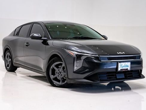 Used 2025 Kia K4 FWD image 6