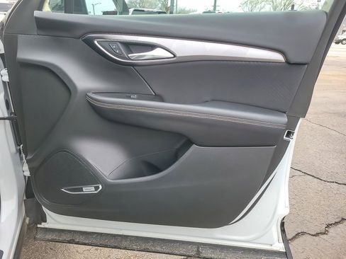 Certified 2025 Buick Envision Sport Touring image 18