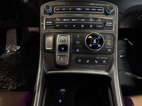 Certified 2023 Hyundai Santa Fe Calligraphy w/ Cargo Package image 18