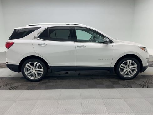 Used 2018 Chevrolet Equinox Premier image 8