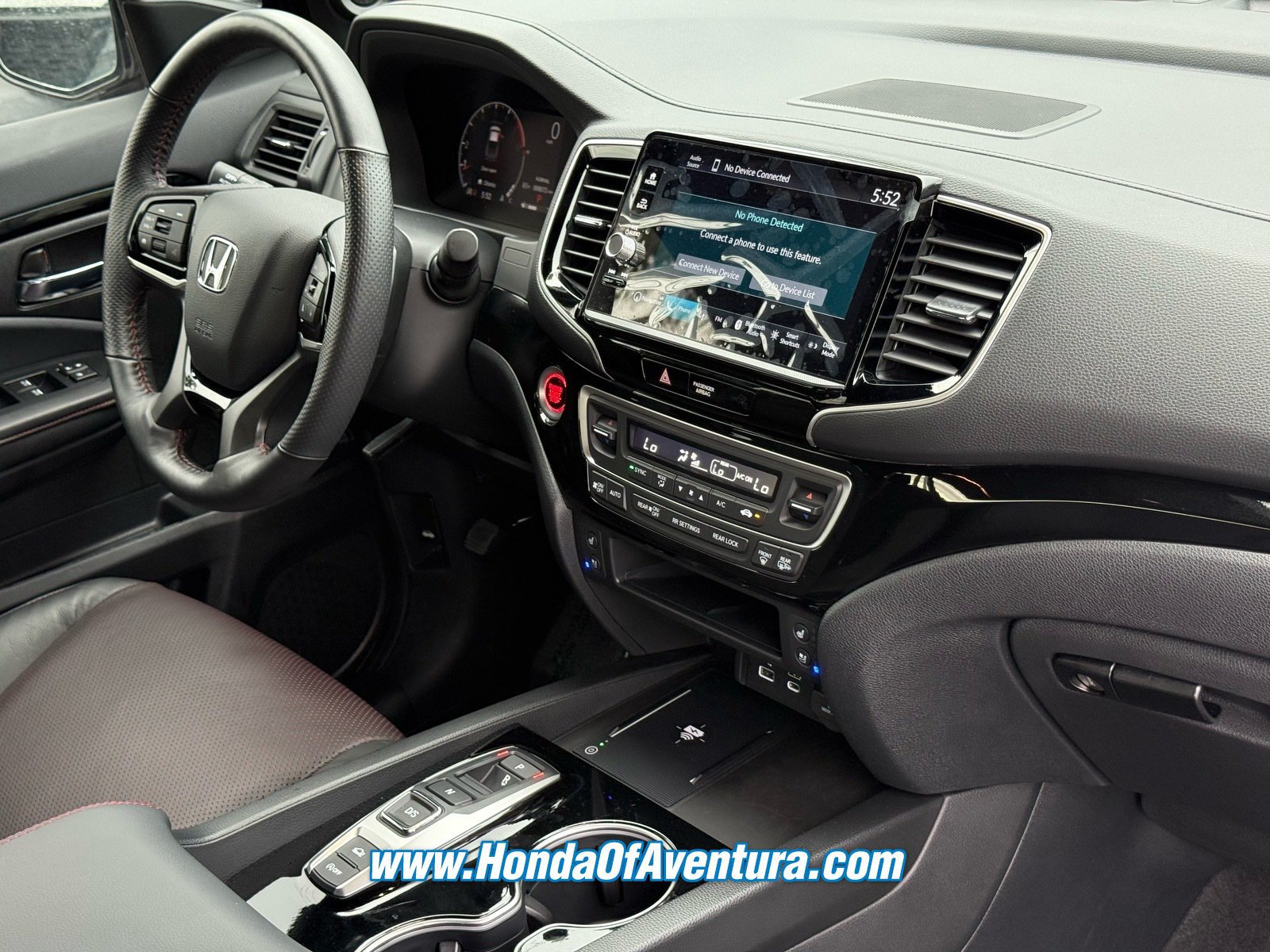 Certified 2025 Honda Ridgeline Black Edition image 10