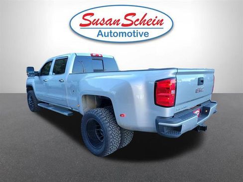 Used 2019 GMC Sierra 3500 Denali w/ Duramax Plus Package image 30