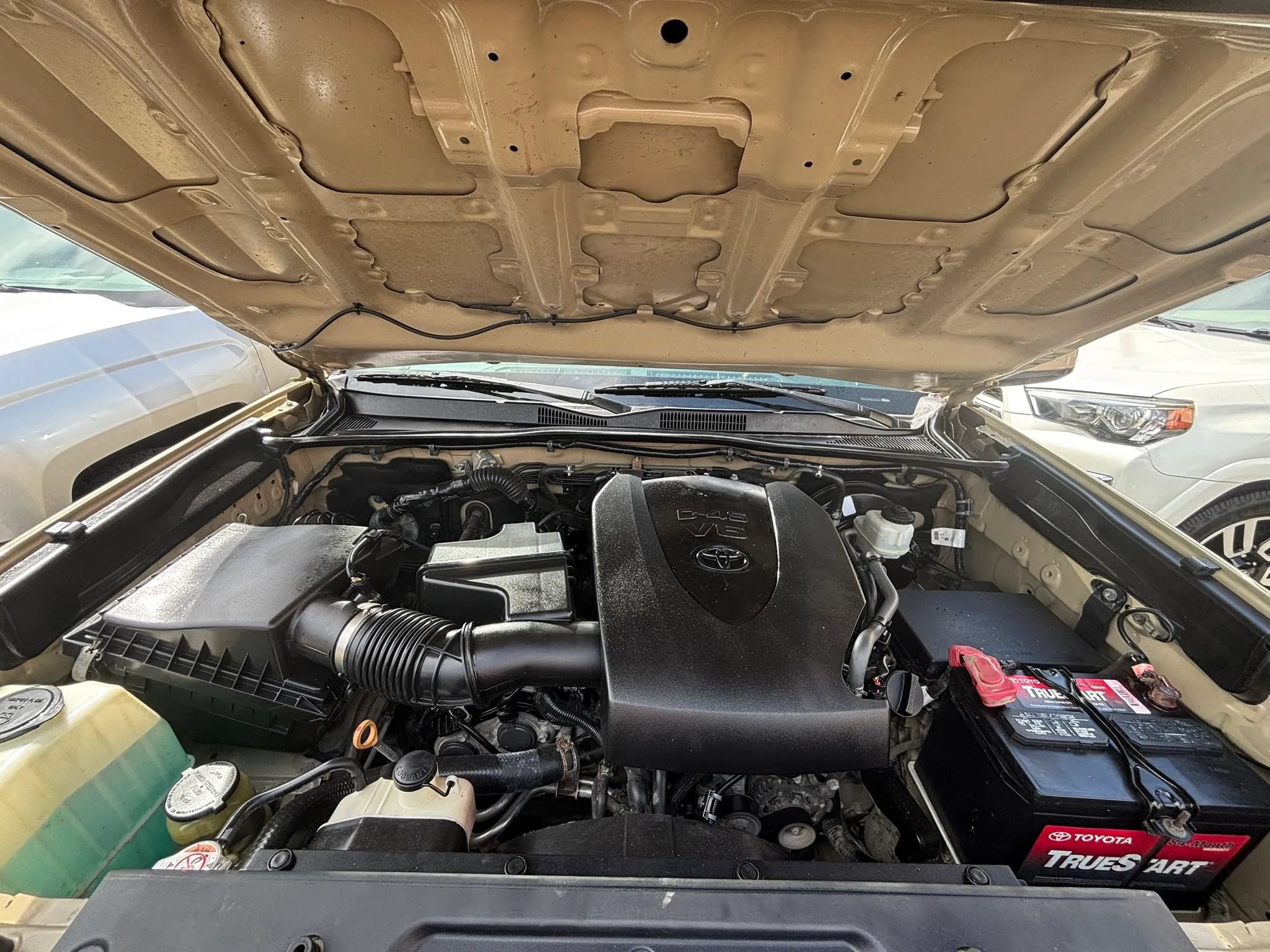 Used 2018 Toyota Tacoma SR5 RWD image 30