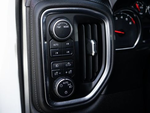 Used 2021 Chevrolet Silverado 1500 RST image 18