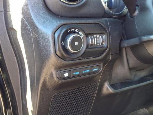 Used 2021 Jeep Wrangler Unlimited Sahara 4xe image 13