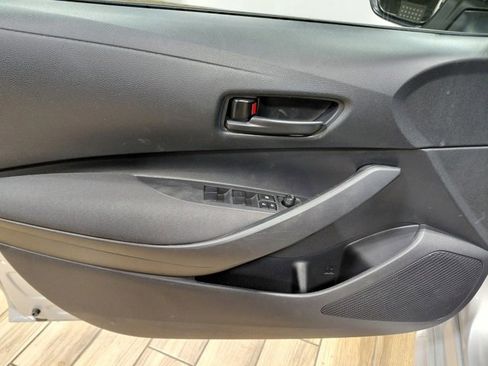 Used 2024 Toyota Corolla LE image 33