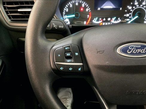 Used 2022 Ford Escape S image 18