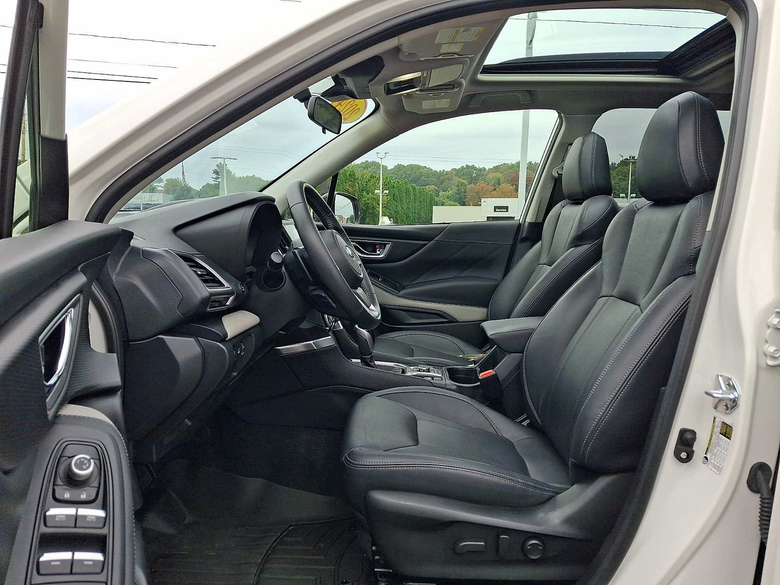 Used 2024 Subaru Forester Limited AWD/4WD image 14