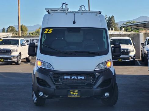 Used 2025 RAM ProMaster 2500 w/ Convenience Group FWD image 2