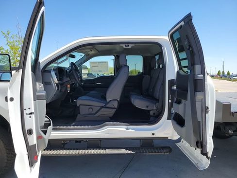 New 2025 Ford F350 XL AWD/4WD image 8